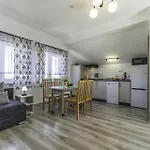 公寓 Frajda - 6-osobowe - Salon I Dwie Sypialnie Oraz Studia 4-osobowe - Z Aneksem Kuchennym