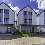 Frajda - 6-osobowe - Salon I Dwie Sypialnie Oraz Studia 4-osobowe - Z Aneksem Kuchennym 公寓 *