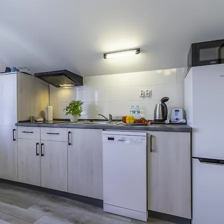 Apartmán Frajda - 6-osobowe - Salon I Dwie Sypialnie Oraz Studia 4-osobowe - Z Aneksem Kuchennym *