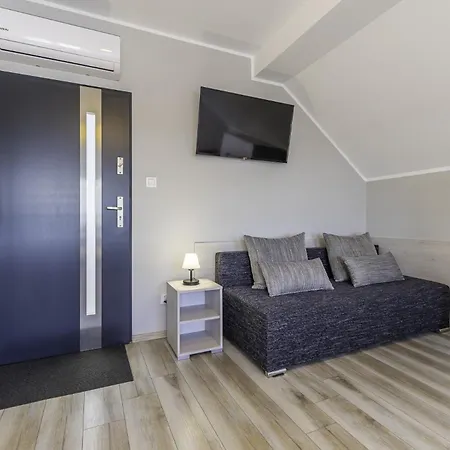 Frajda - 6-osobowe - Salon I Dwie Sypialnie Oraz Studia 4-osobowe - Z Aneksem Kuchennym Apartmán *