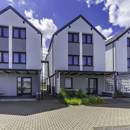 Frajda - 6-osobowe - Salon I Dwie Sypialnie Oraz Studia 4-osobowe - Z Aneksem Kuchennym Apartmán *